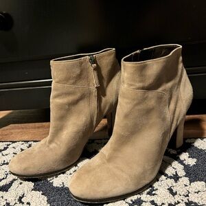 Sam Edelman tan suede booties size 8.5M